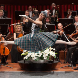Wer tanzt mit… beim Maskenball?